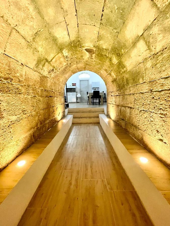 Villa Nunzia Con Piscina, Sauna E Idromassaggio. Floridia Exterior foto
